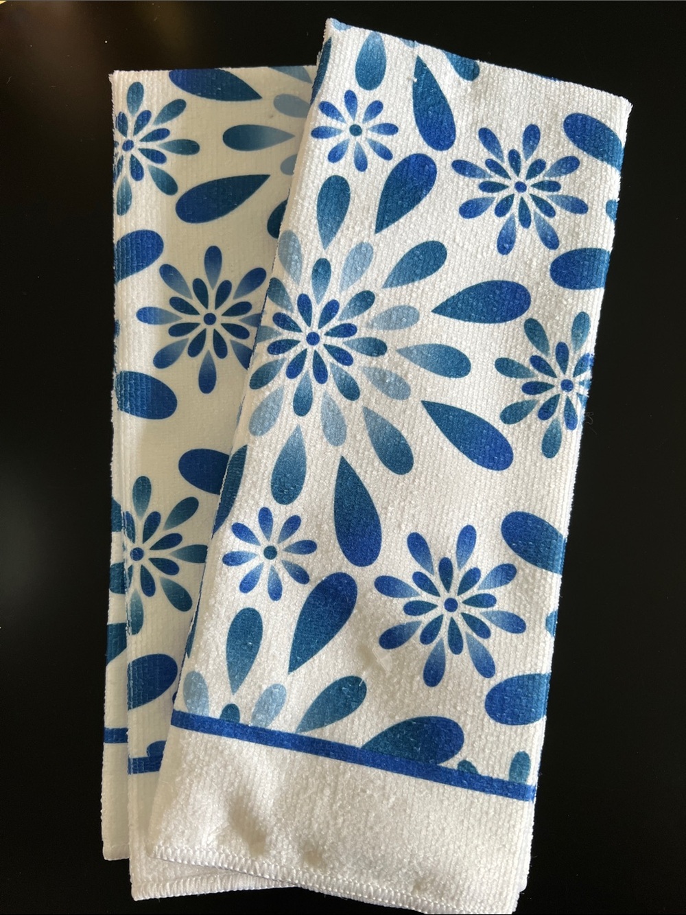 Home Collection Blue Floral Kitchen Towels - Set of 2